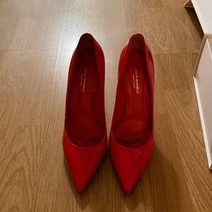 Tania spinelli heels